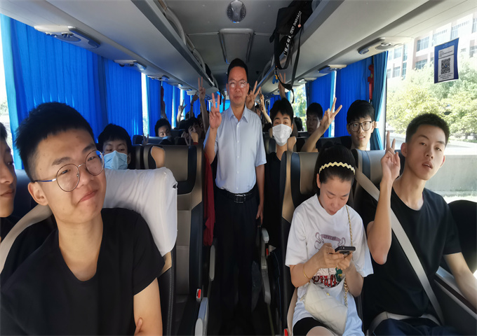 d8c805e2aeb1ebf40949a4c9f5968b5.jpg