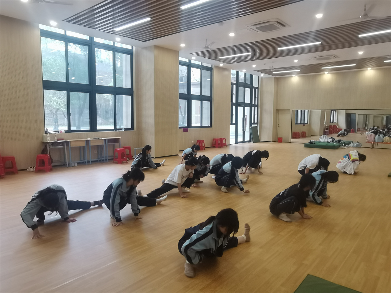 微信图片_20240930183607.jpg